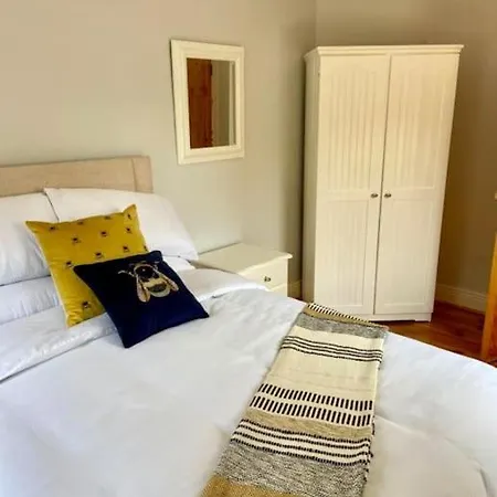 Beautiful Riverside Retreat In Blackwater, Wexford Hébergement de vacances *