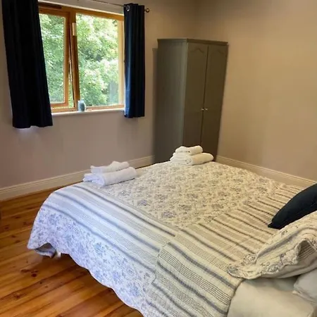 Vakantiehuis Beautiful Riverside Retreat In Blackwater, Wexford